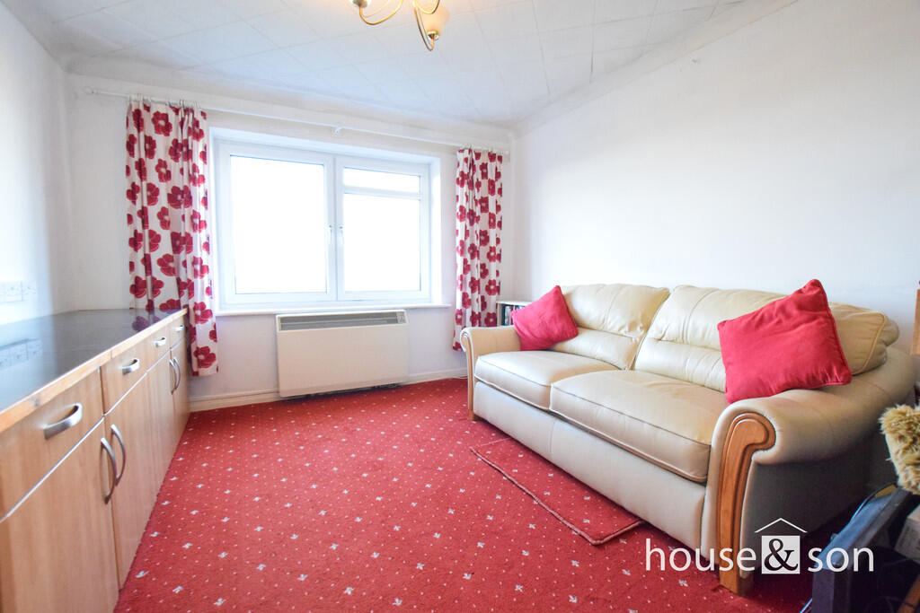 Second bedroom
