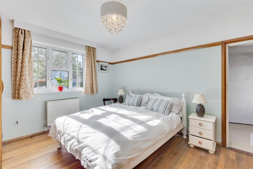 Souberie Avenue 38-21.jpg