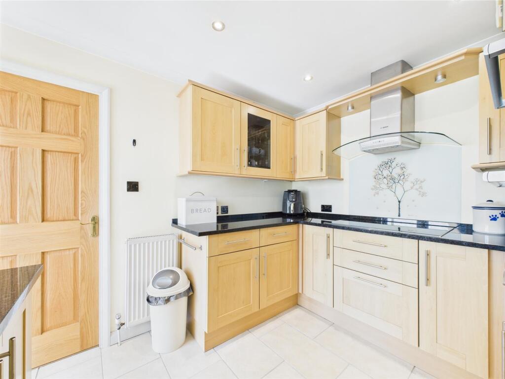 Quality Fitted Kitchen
