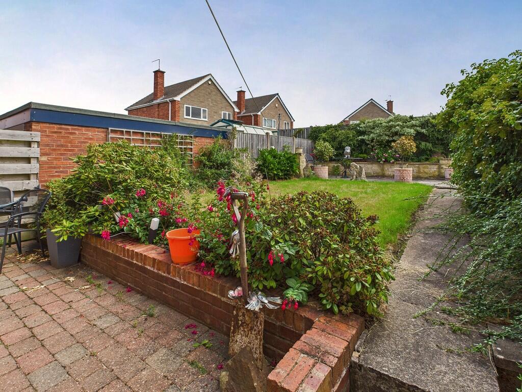 CAM04273G0-PR0161...