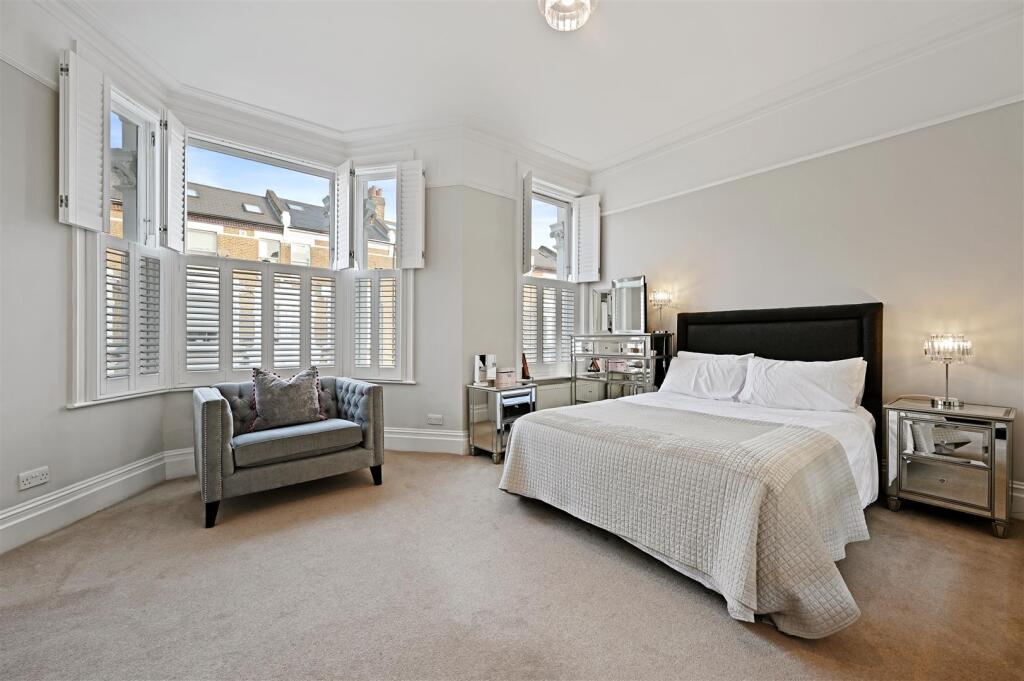 Batoum Gardens - BedroomB3 (1).JPG