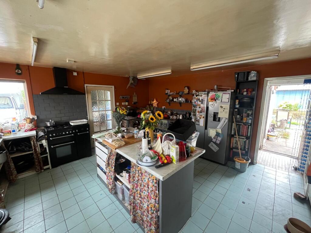 WhatsApp Image 2025-07-29 at 09.46.36_60667c1a.jpg