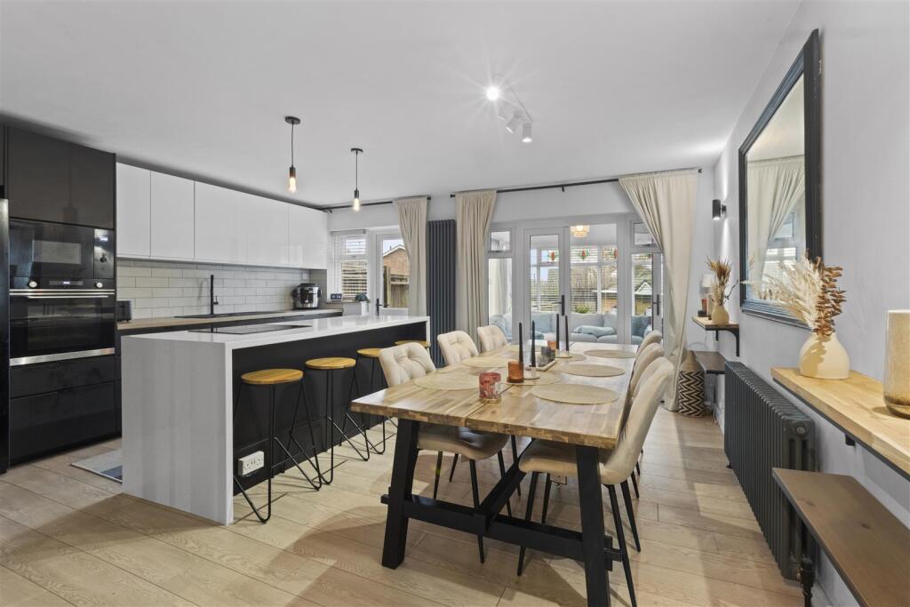 Kitchen Diner