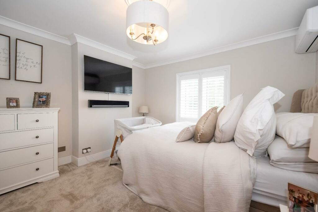 master bedroom.jpg