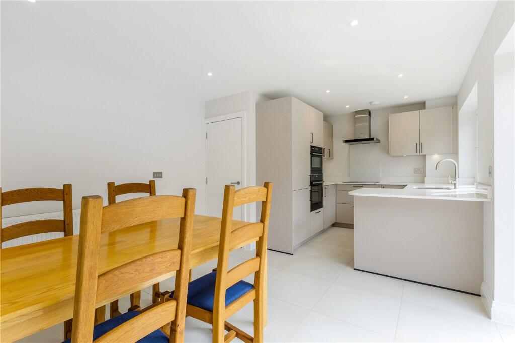 Dining/Kitchen