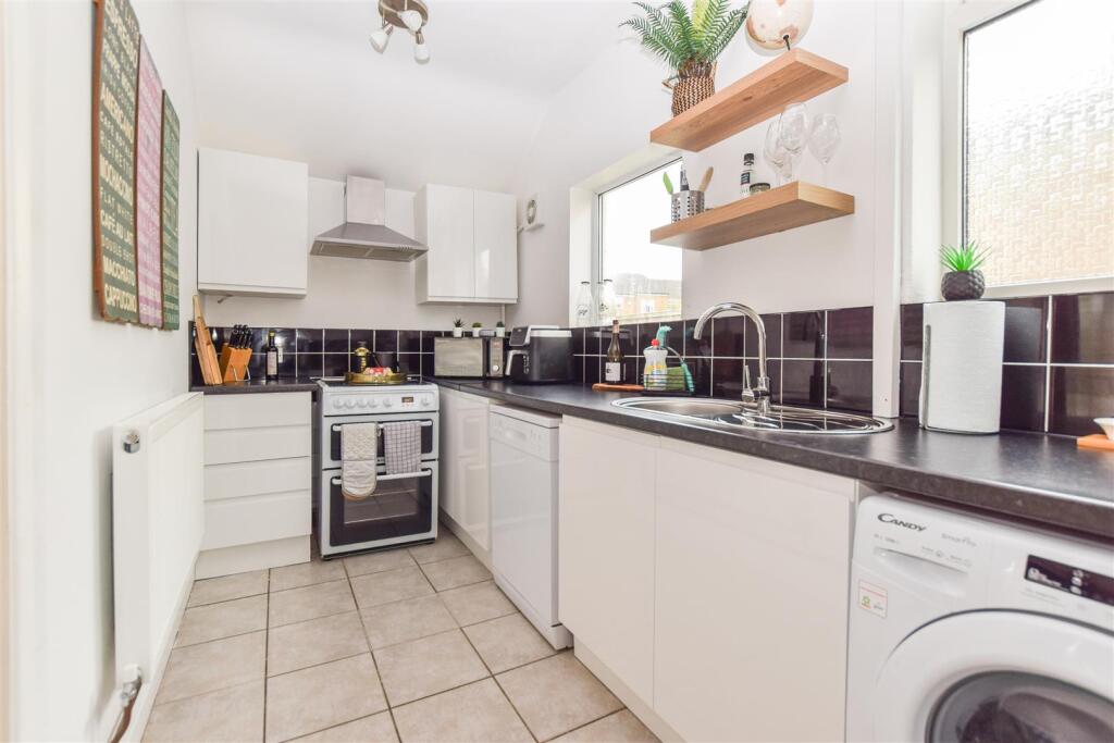 Constables - Circular Drive -17.jpg