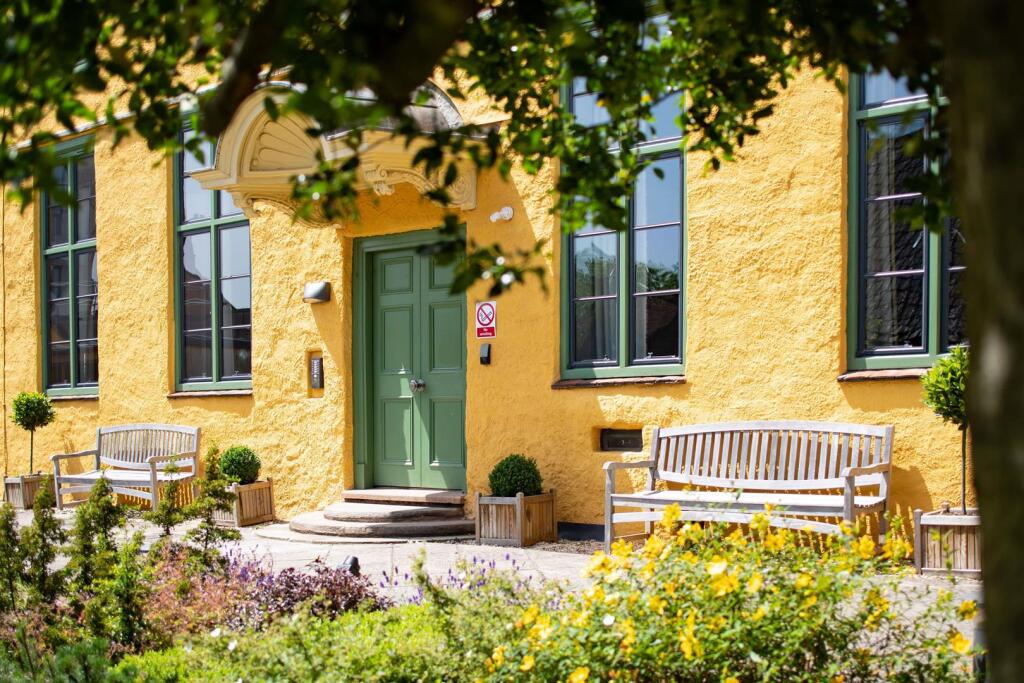 Manor house 10 v1.jpg