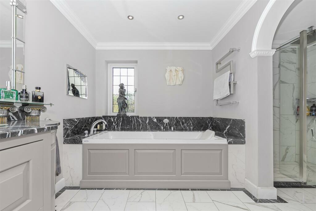 Bathroom.jpeg