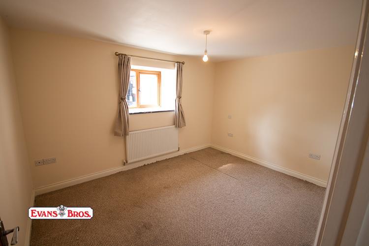 LIVING ROOM / BEDROOM 3