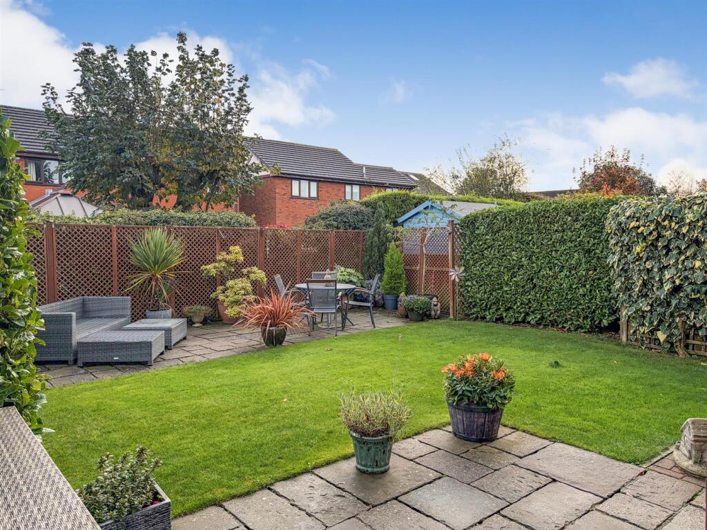 Additional Photograph