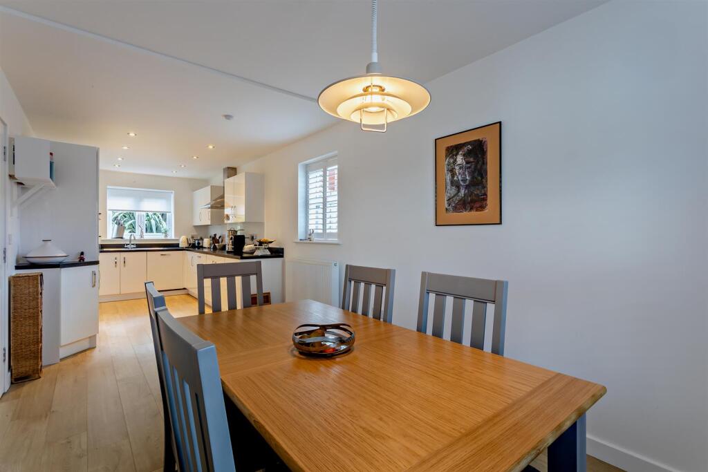8644199-interior11-800.jpg
