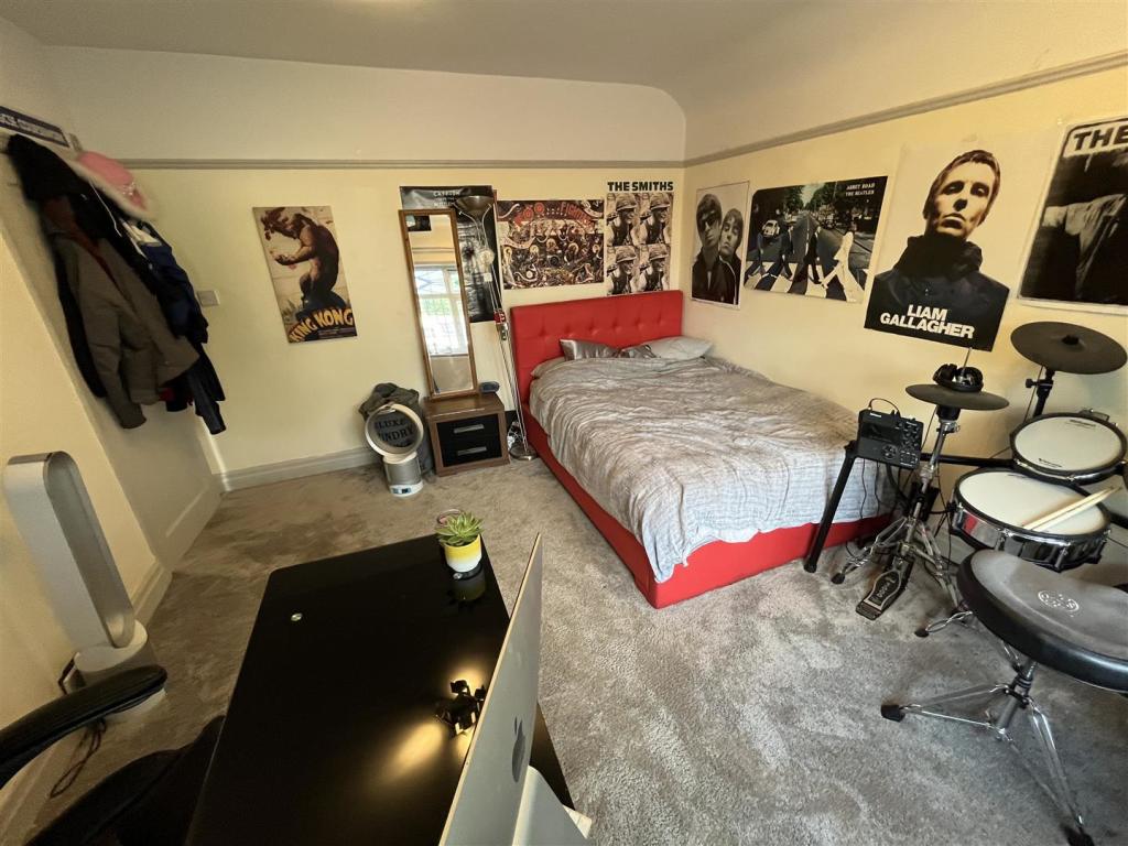 Bedroom 2 Aspect 2.jpg