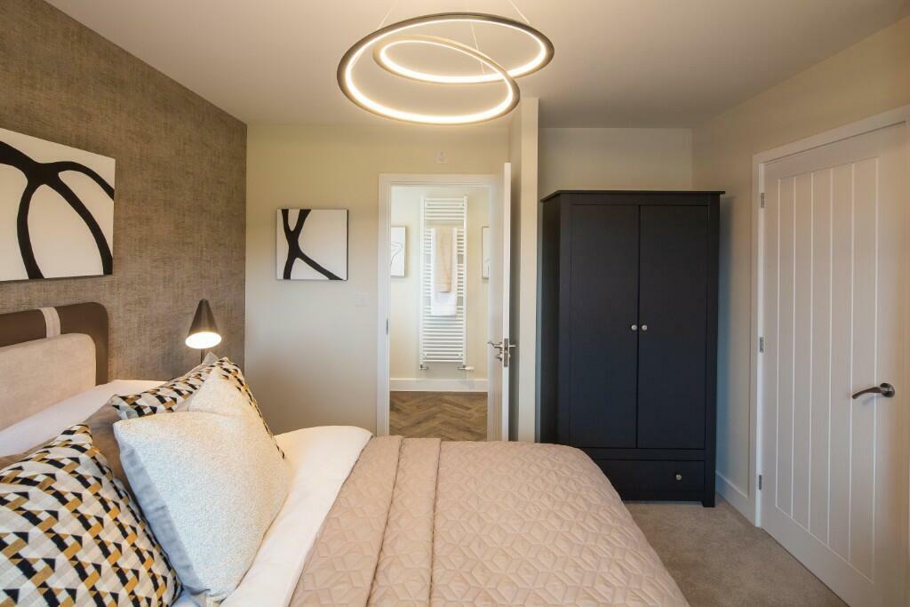 Avebury show home