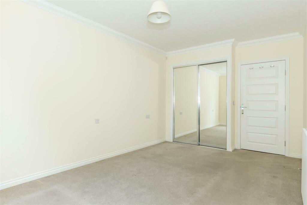 For Sale by Aspire Residential - Cambridge Lodge