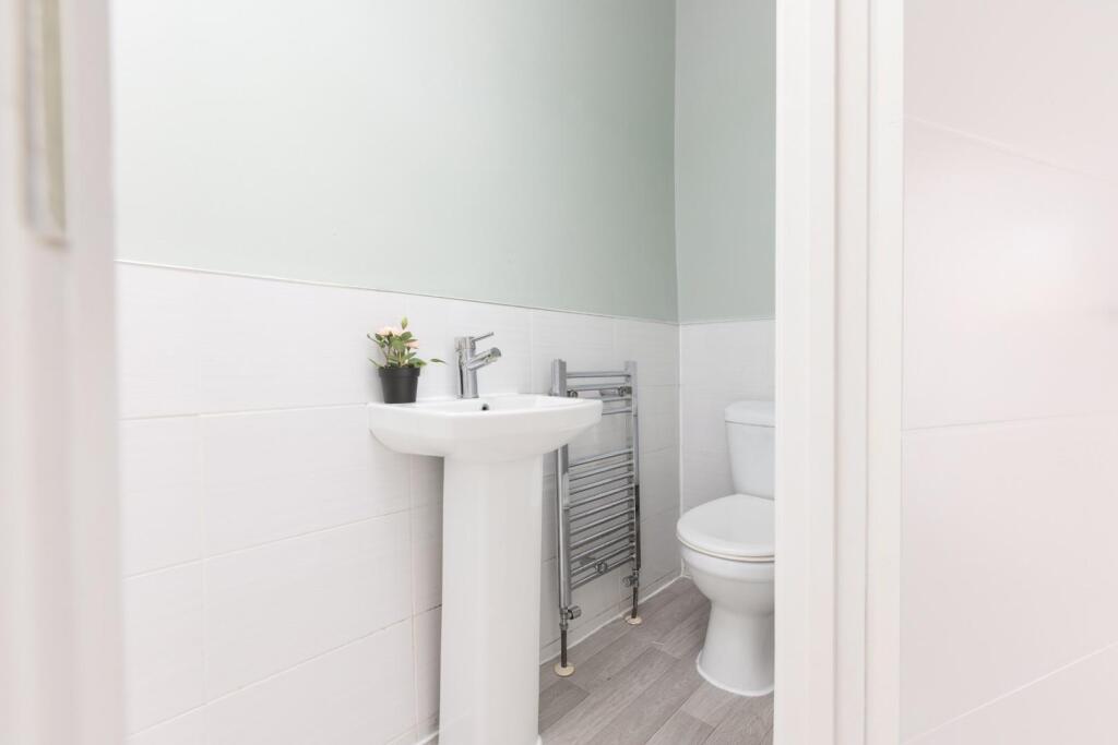 Flat 1, 3 Bushy Park, BS4-11.jpg