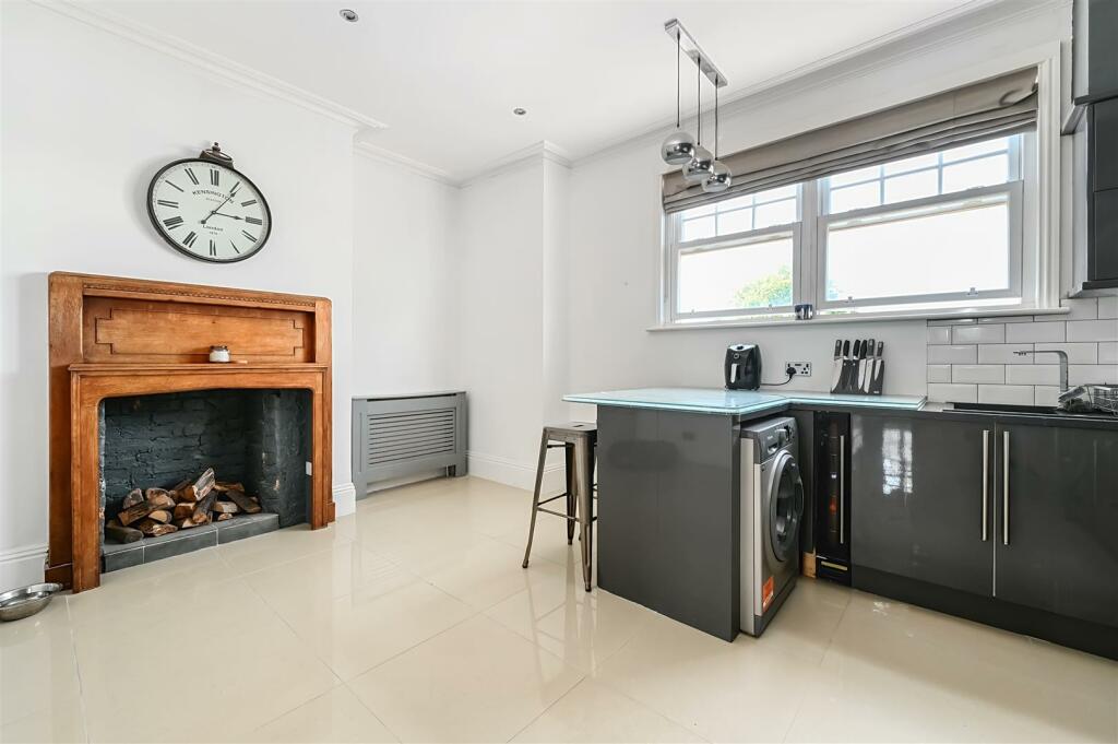 50a Sedlescombe Road South- TN380TJ (2).jpg