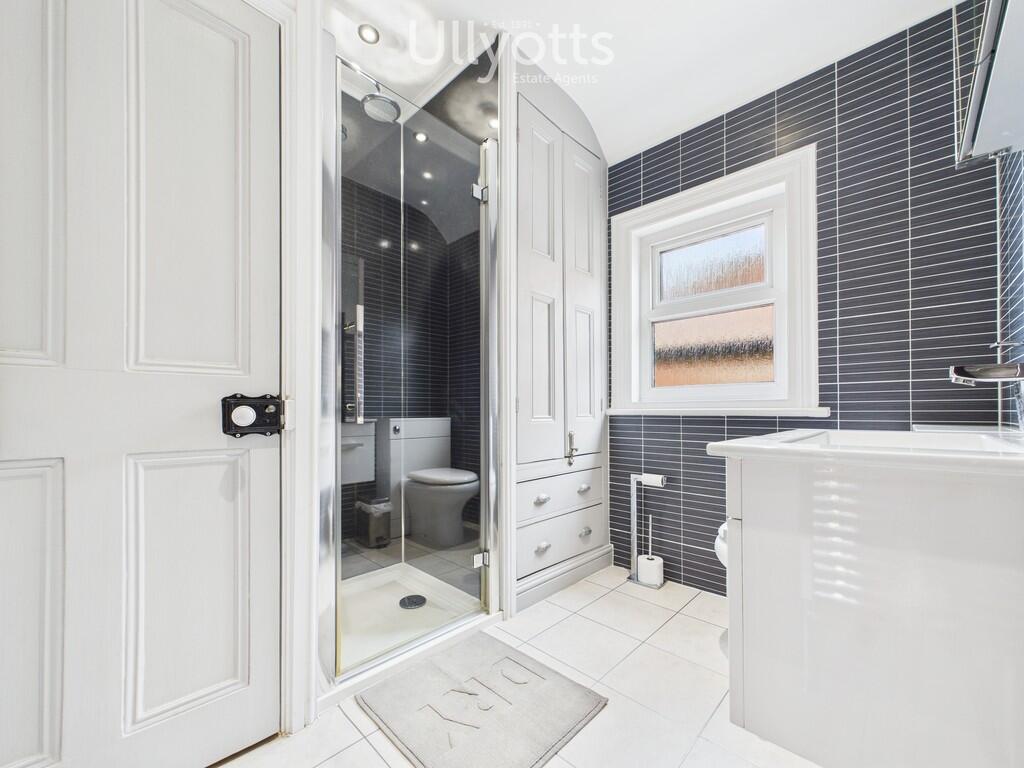 Ensuite