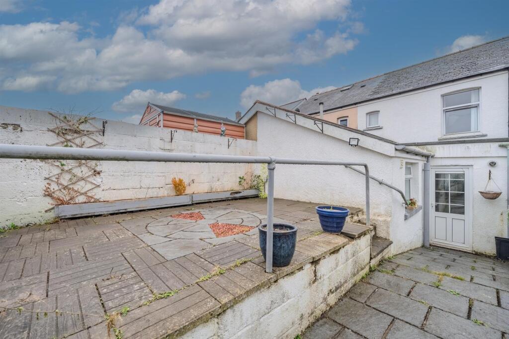 3 Coed Terrace-19.jpg