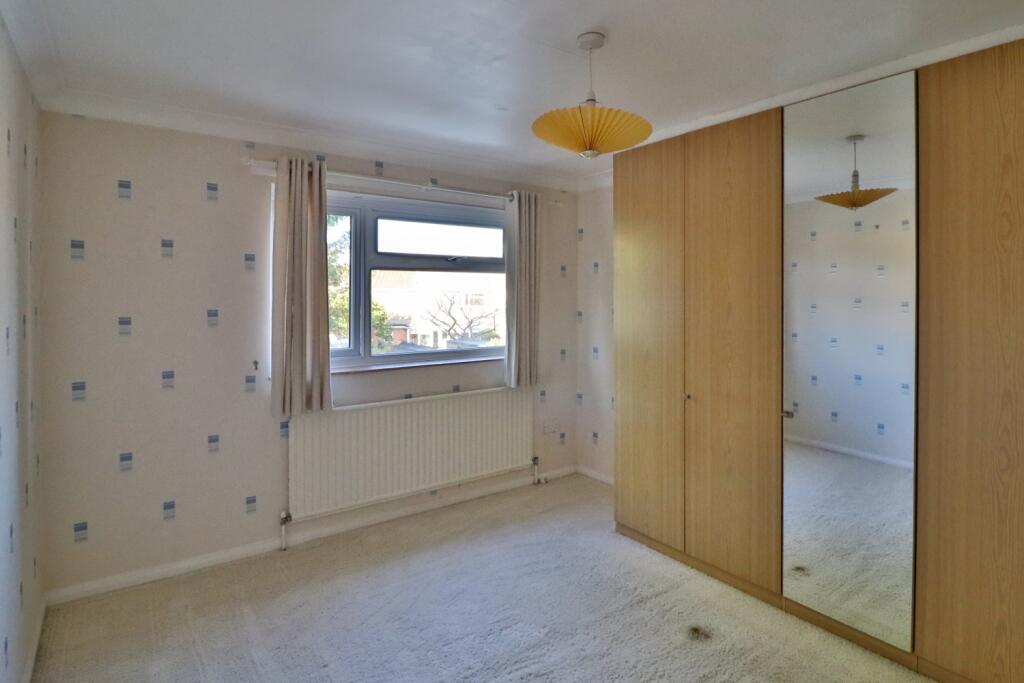 Double rear bedroom with wardrobes