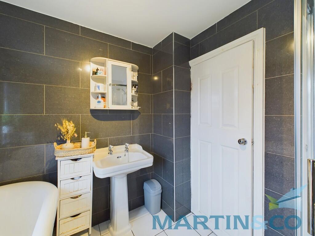 CAM01870G0-PR0147...