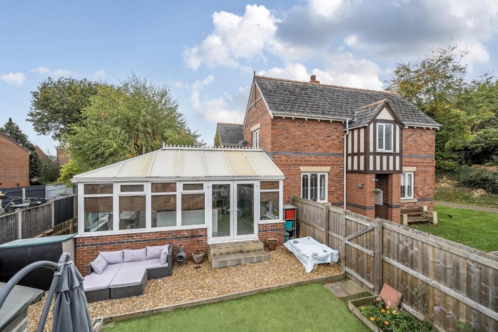 Side outside area.jpg