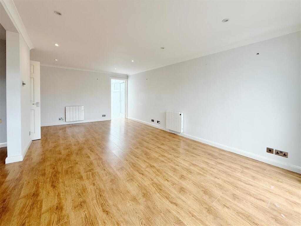 Living Room.JPG
