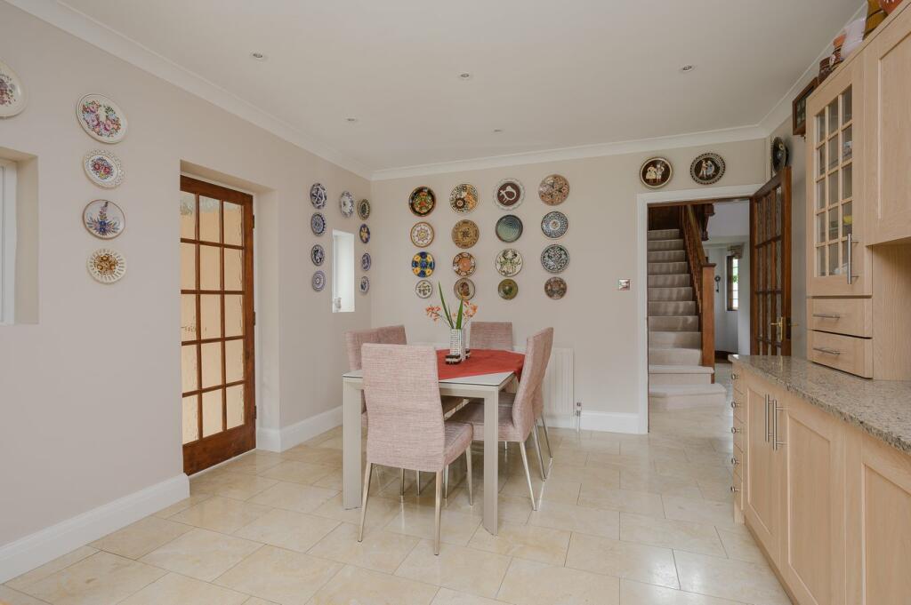 Breakfast Room