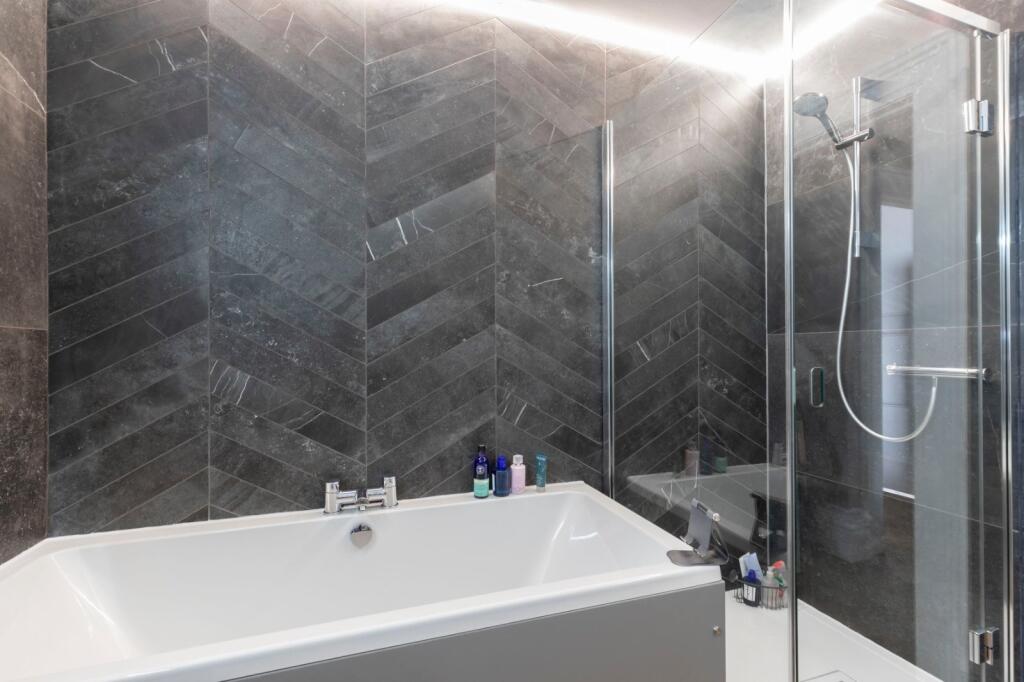 Bathroom (2)