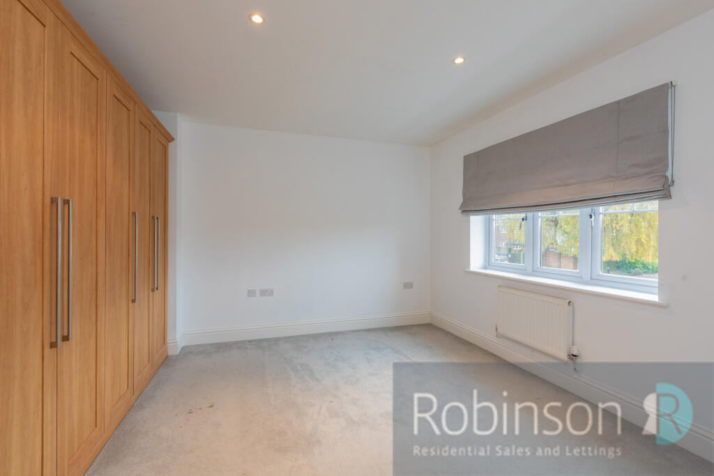 4 Willow Close-12