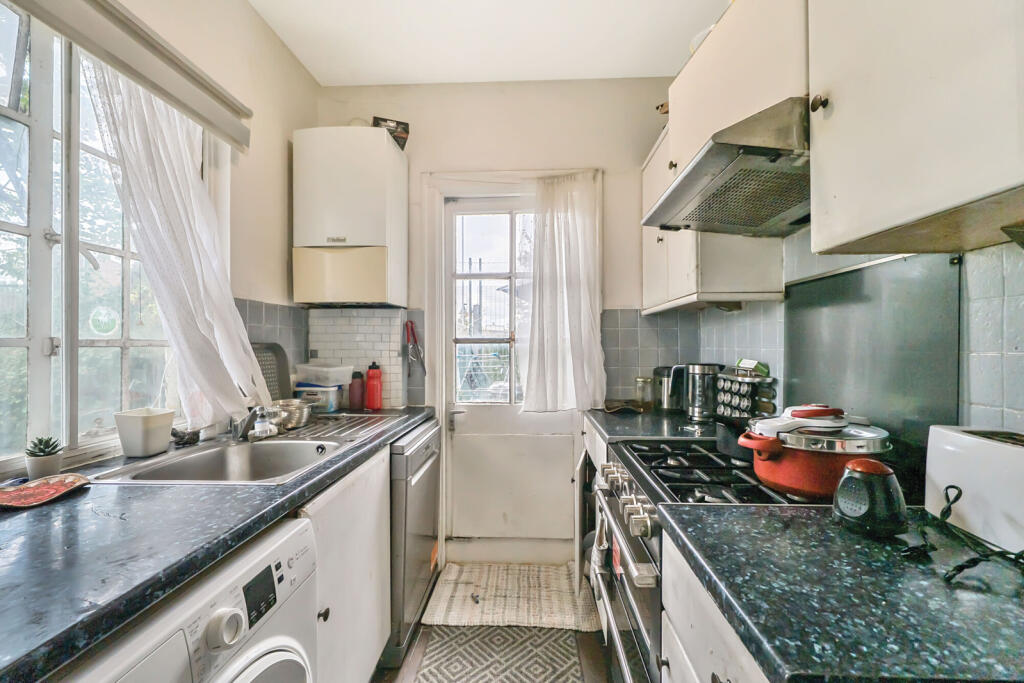 1319534-7-68657d4...