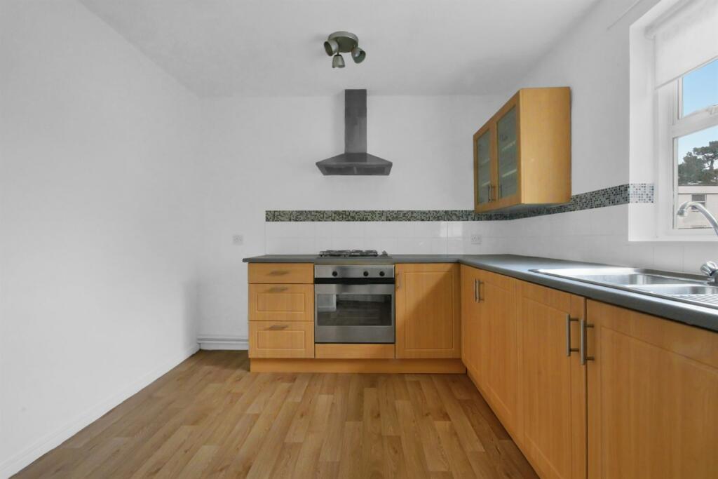 Kitchen/Breakfast Ro
