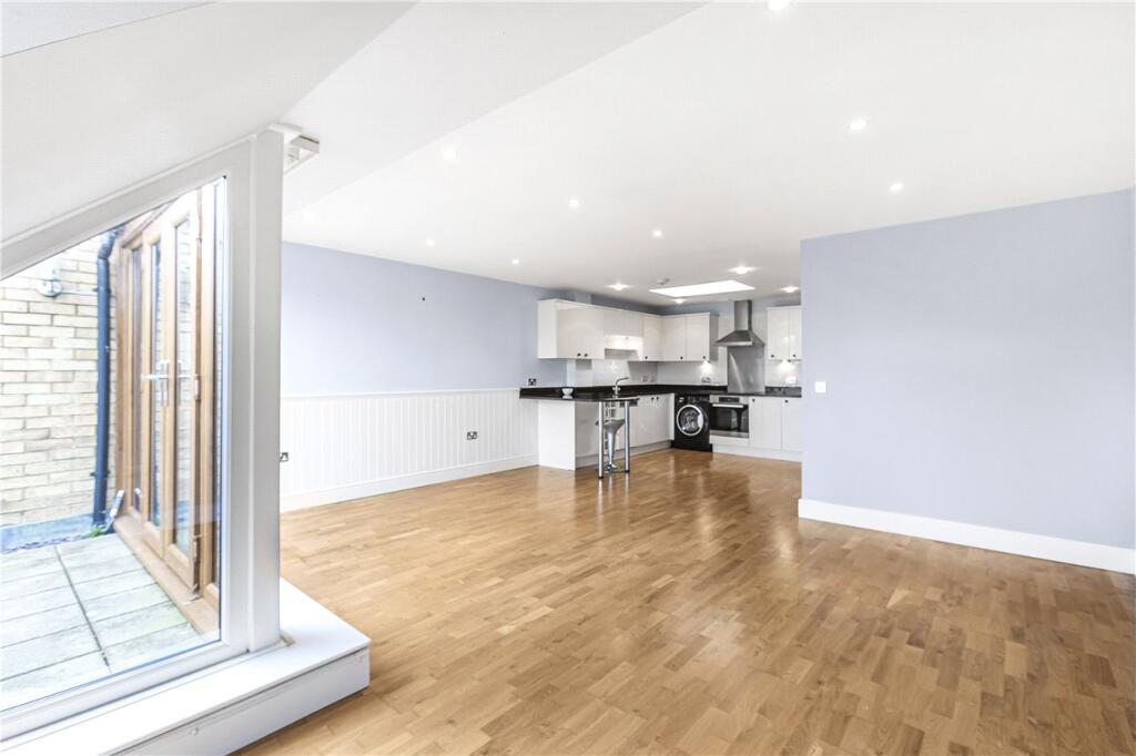 Living/Kitchen