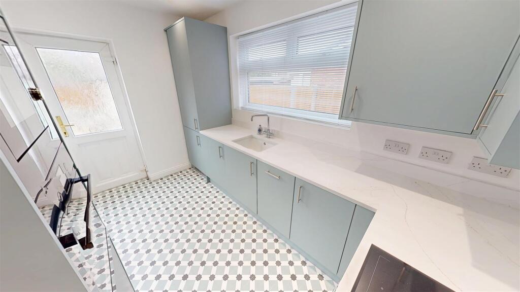 Oak Tree Road Kitchen