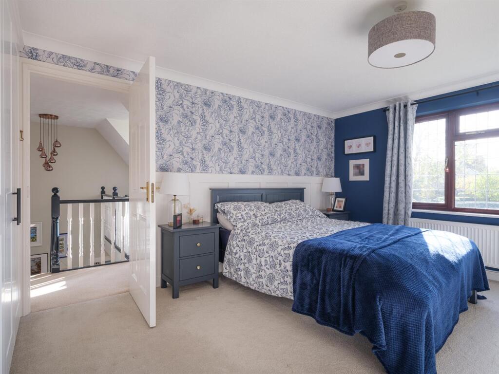 11 Erleigh Drive-20-Edit.jpg
