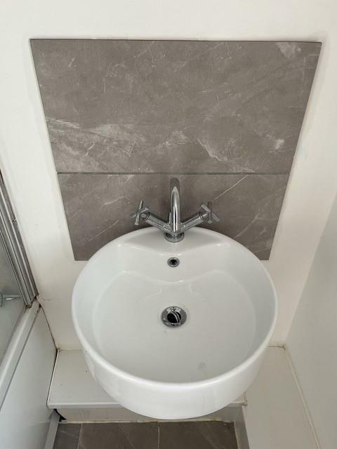 Sink.jpg
