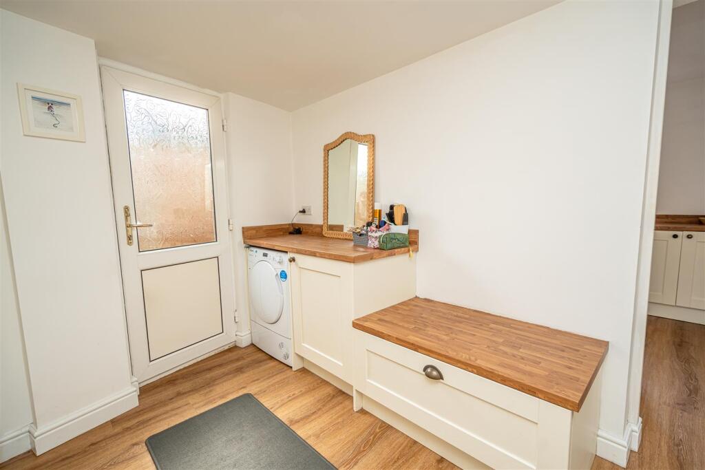 10 Grange Park (24).jpg