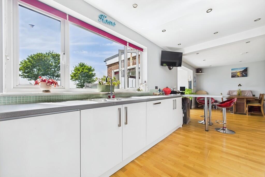 0e09df76-CAM01085...