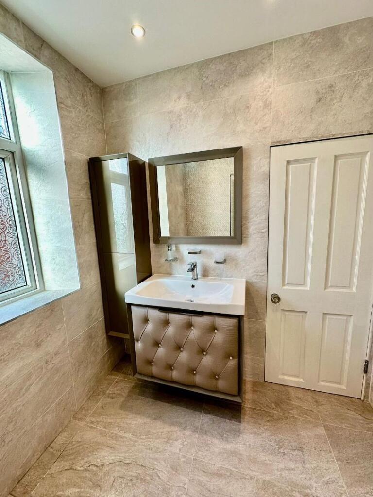 WhatsApp Image 2025-02-03 at 10.38.19.jpeg