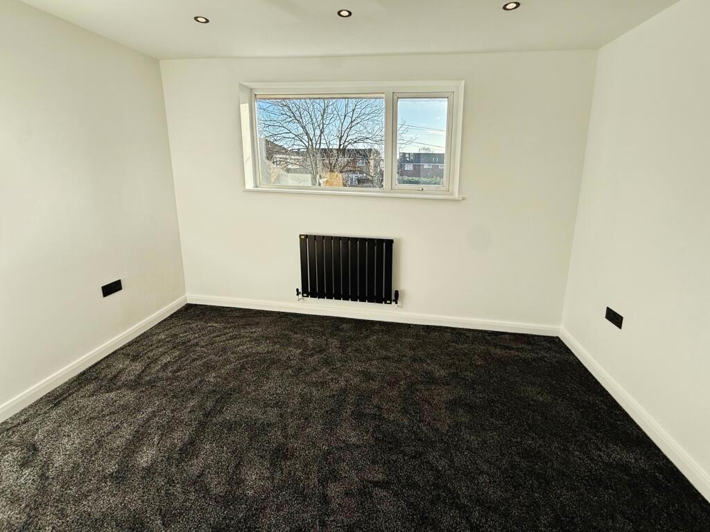 Weston Close, Hinckley