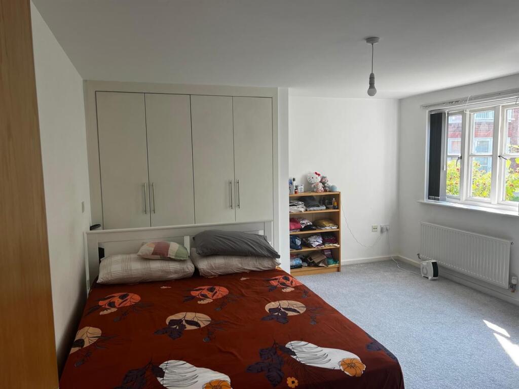 Bedroom.jpg