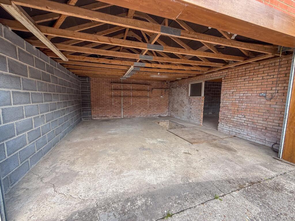 Garage 1