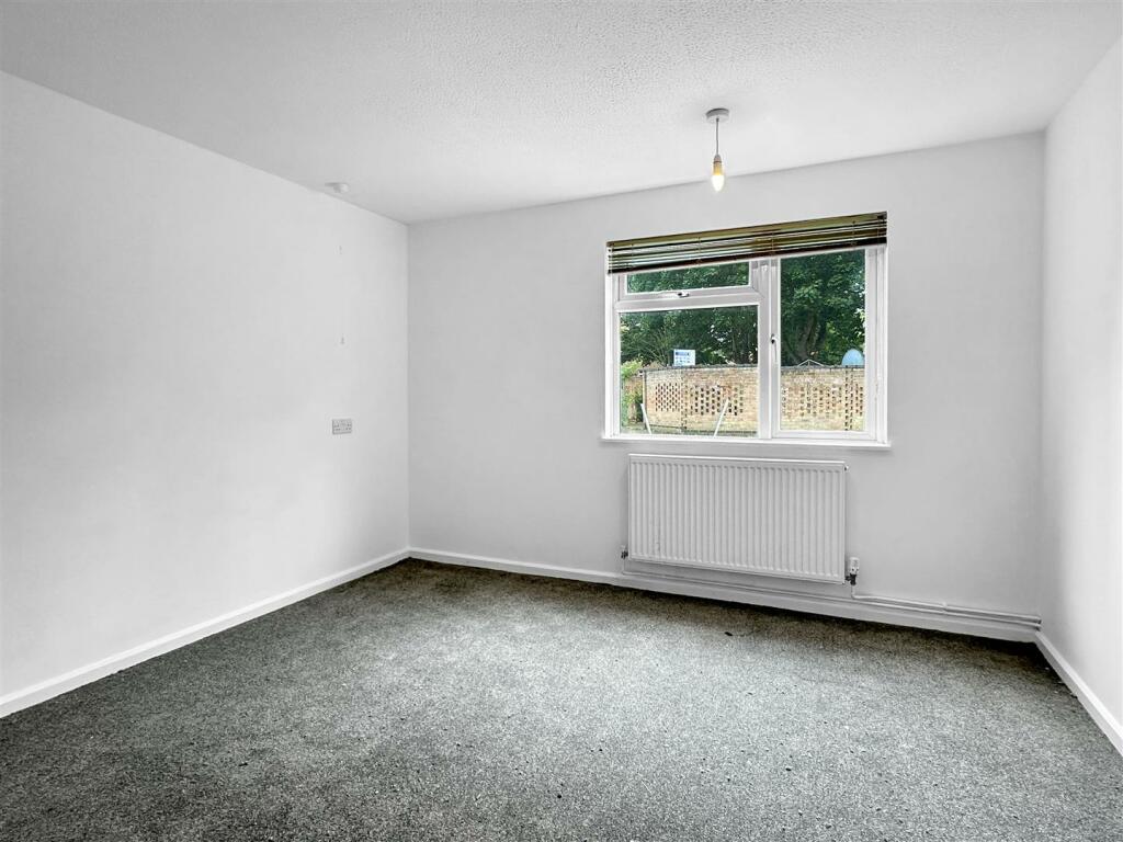 Bedroom 3.jpg