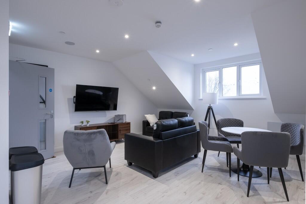 Flat 3, De La Beche Street, Swansea, Wales, SA1