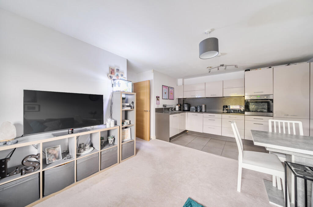 1376089-6-6912295...