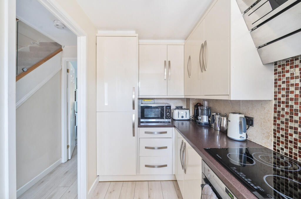 1313526-20-686567...