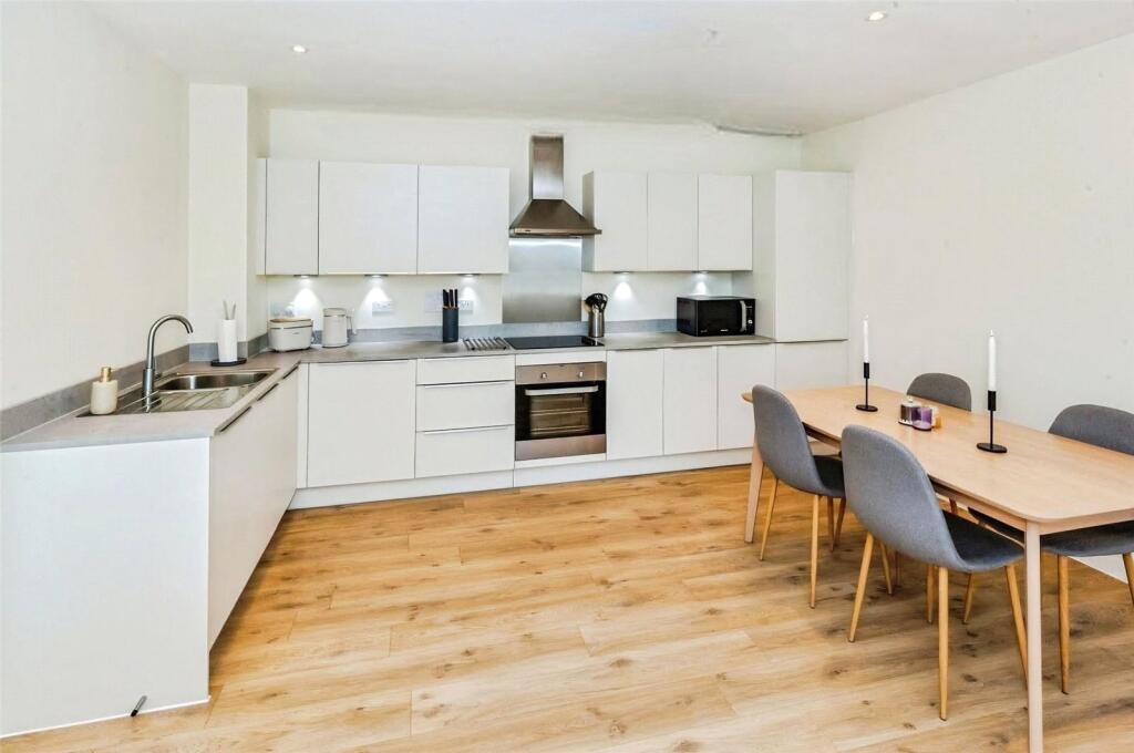 Reception/Kitchen