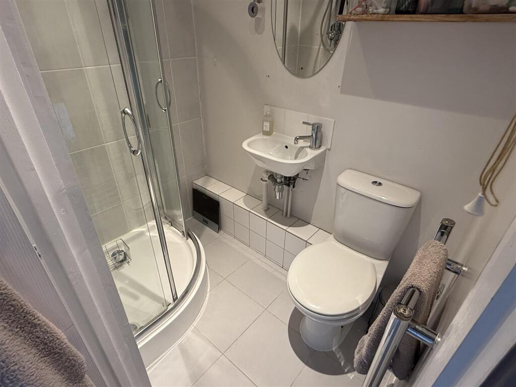 Master En-Suite