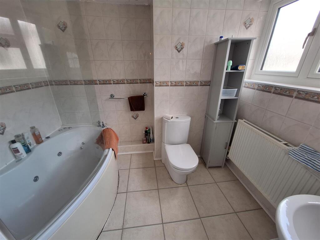 Family bathroom