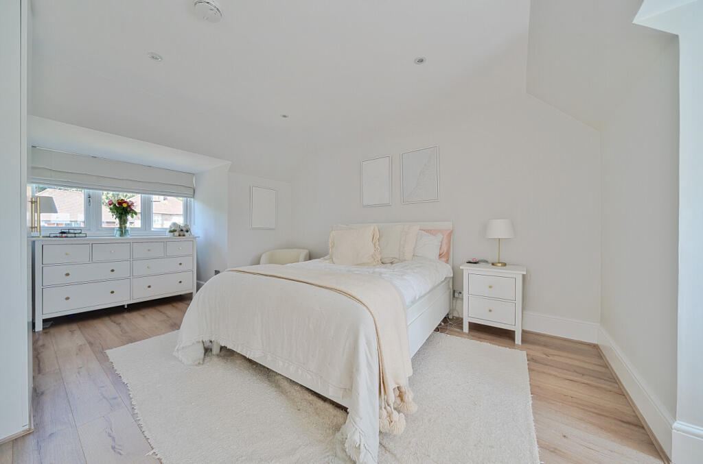 1316626-1-686cf72...