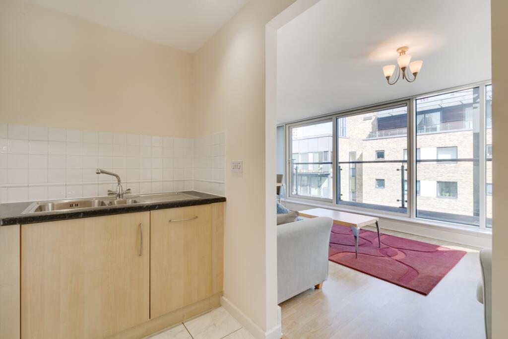 Kitchen (2)